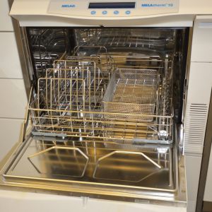 Vollautomatische Instrumenten Aufbereitung